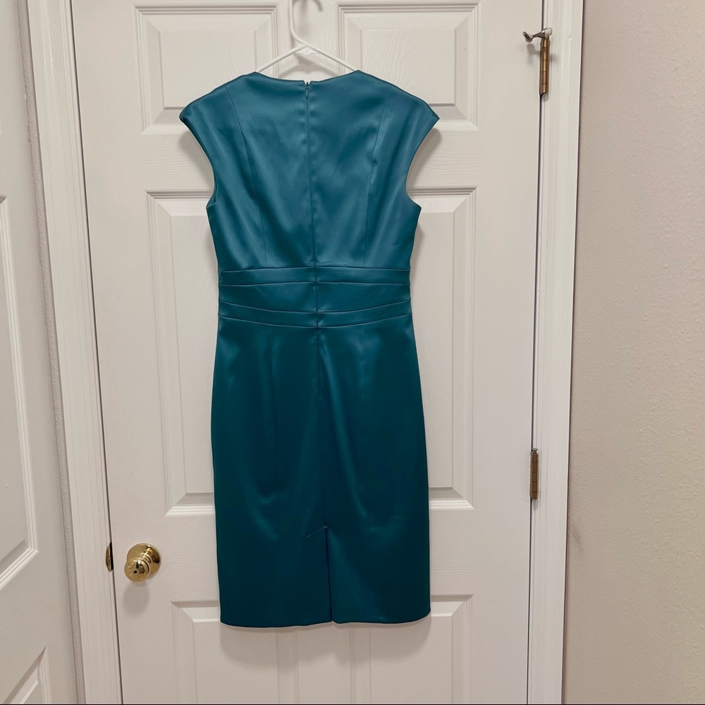 Sangria emerald green dress size 4 great condition
